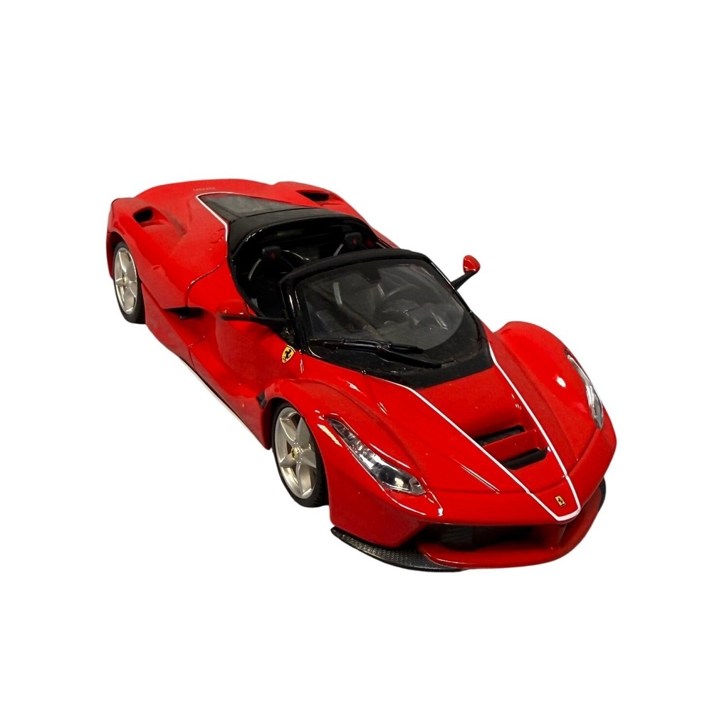 Bburago LaFerrari Aperta 1/24 Red Diecast Sports Car Model 1977 Exotic Supercar
